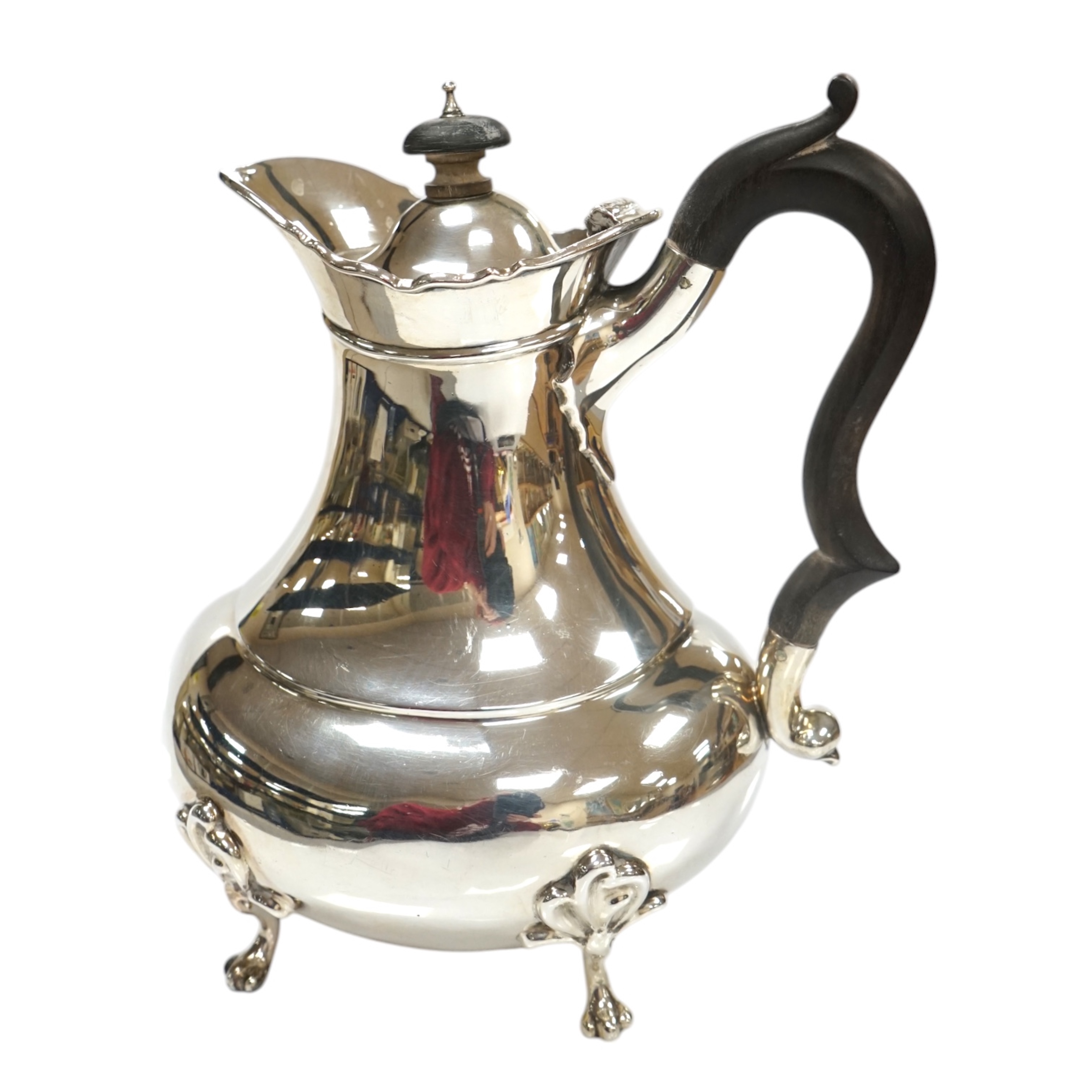 An Edwardian Scottish silver hot water pot, by Hamilton & Inches, Edinburgh, 1902, height 20.8cm, 20.9oz. Condition - fair to good